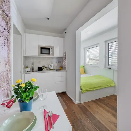 Апартаменти Trnovo *