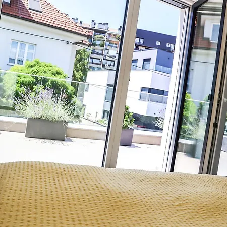 Trnovo * Ljubljana